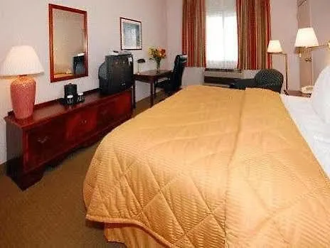 Comfort Inn & Suites Seattle North 2*,